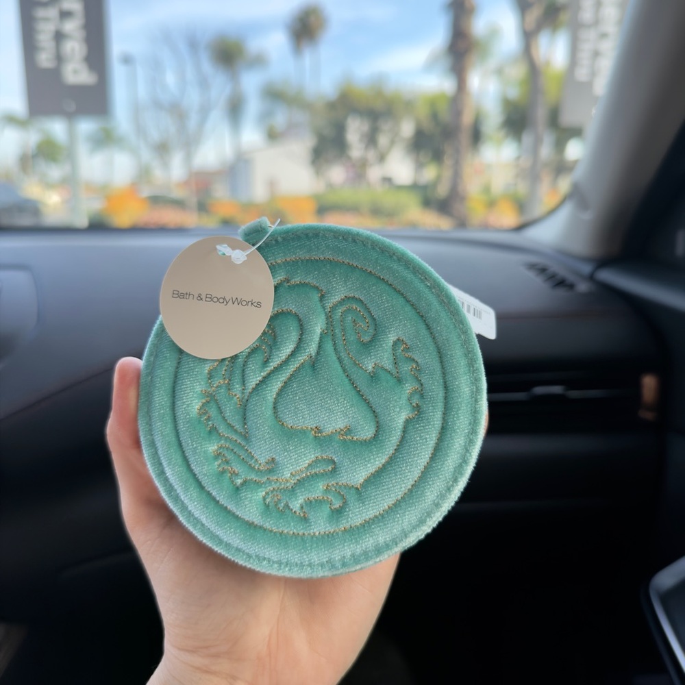 Mulan Coin Purse Bath and Body Works